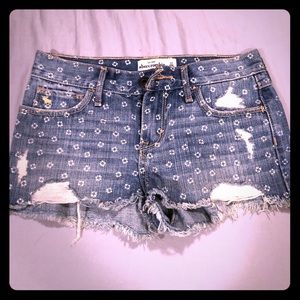 Abercrombie & Fitch NWOT girls jean shorts